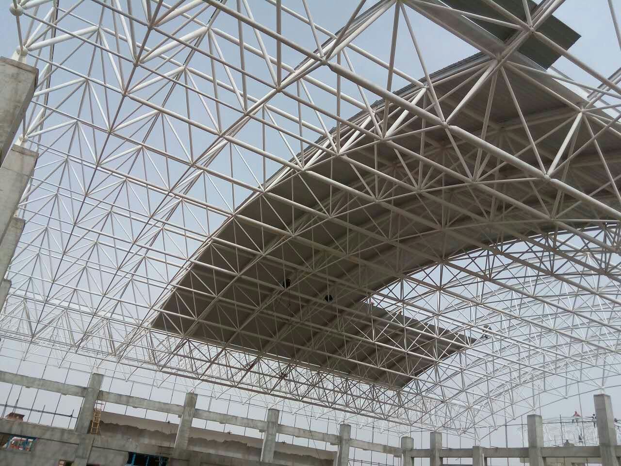 和田青岛一汽网架