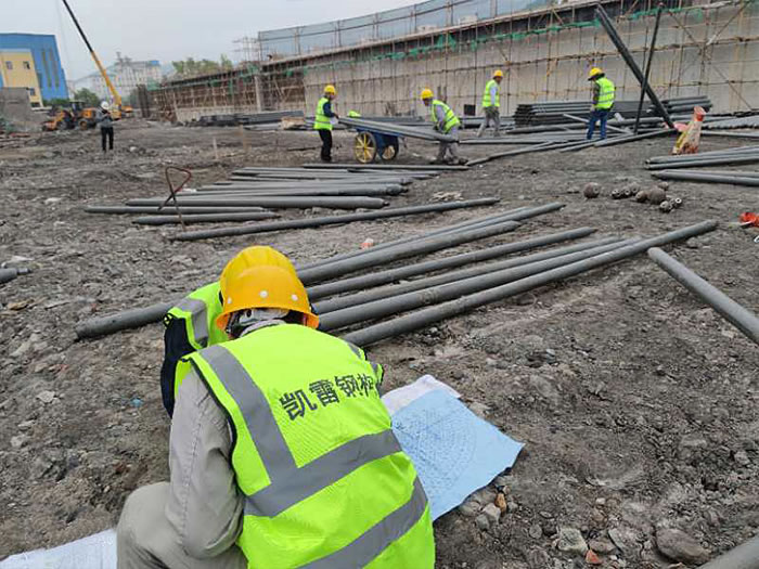 和田螺栓球网架结构